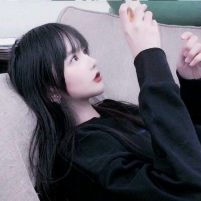 个性十足的微信时尚女生头像合集下载