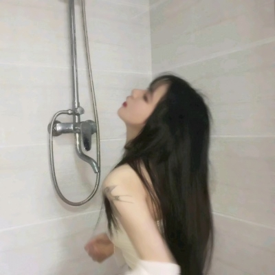 个性十足的微信时尚女生头像合集下载