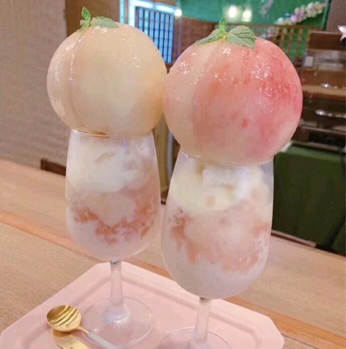 微信粉色系天空朋友圈配图