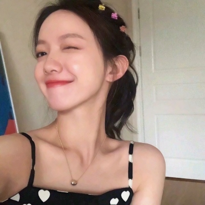 个性十足的微信时尚女生头像合集下载
