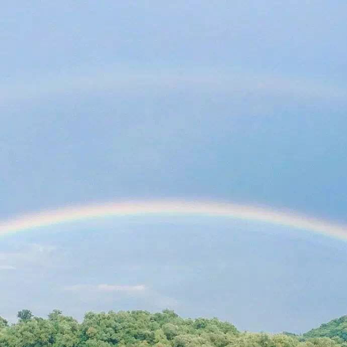 微信简约梦幻风景朋友圈配图