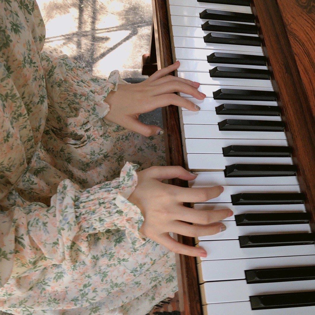 微信简约梦幻风景朋友圈配图