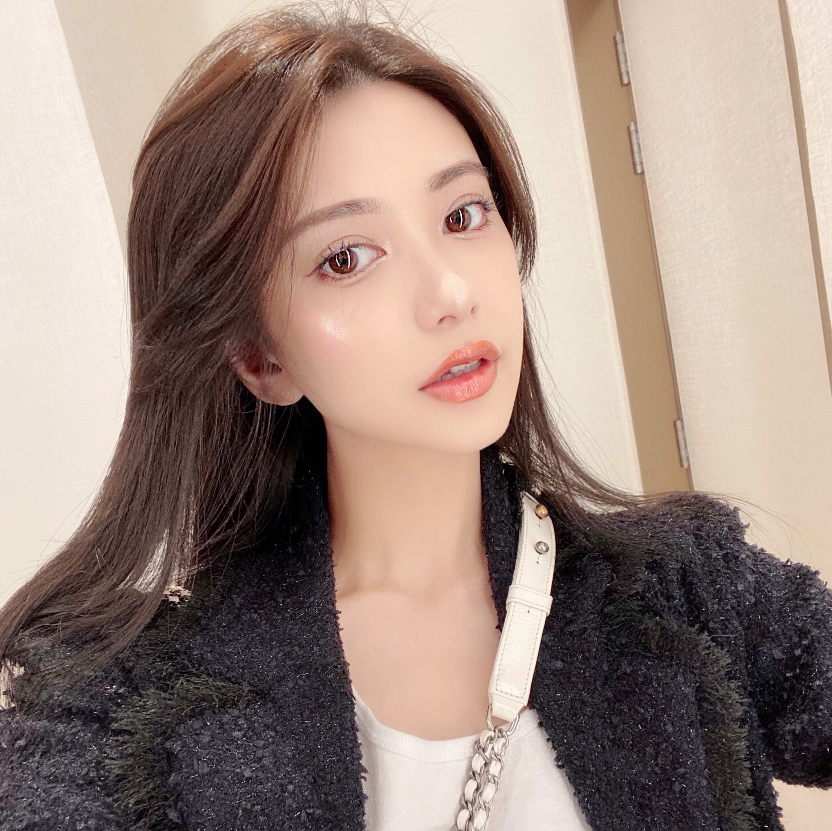 微信傲娇简洁漂亮女头