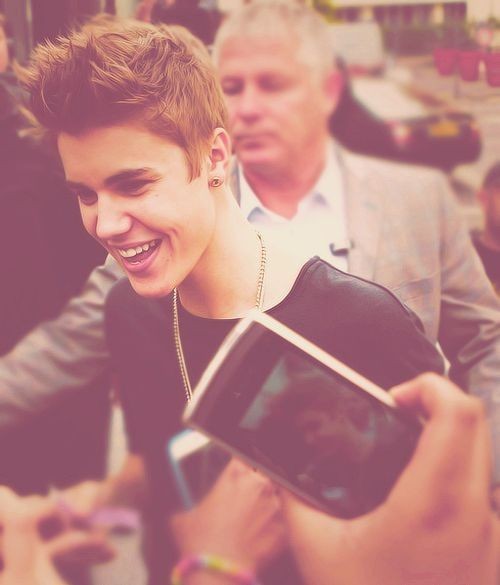 帅气男星贾斯汀比伯系列微信个性图片下载