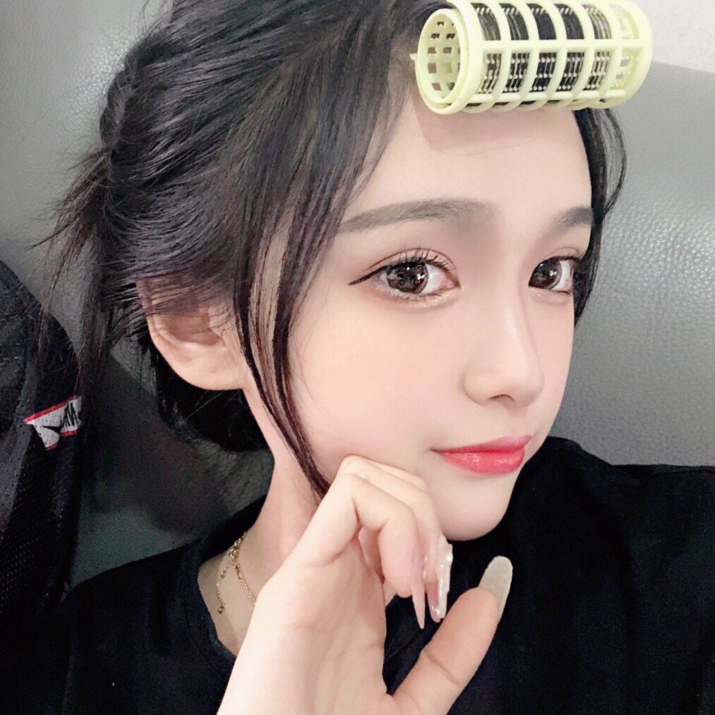 微信傲娇简洁漂亮女头