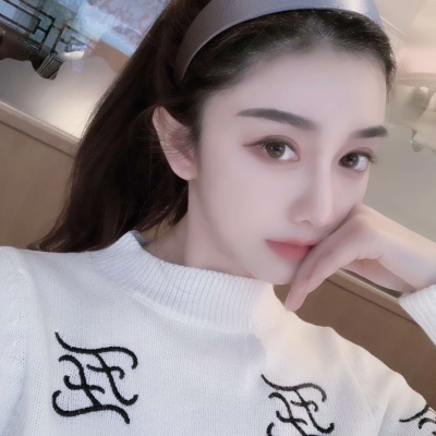 帅气好看的微信时尚小姐姐头像下载