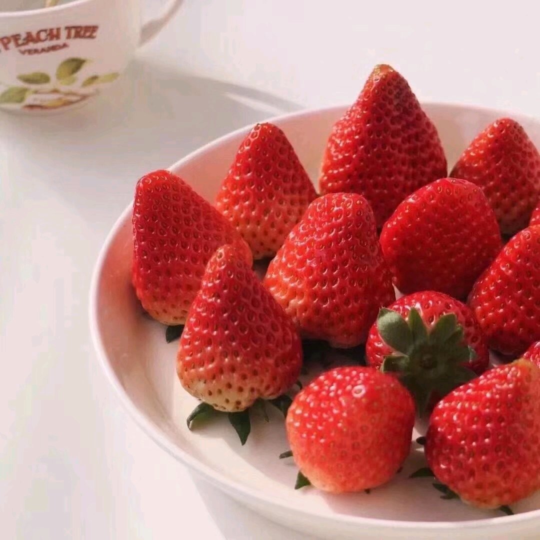 微信粉色系天空朋友圈配图