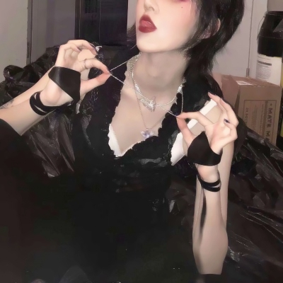 个性高冷御姐范的微信女生头像下载