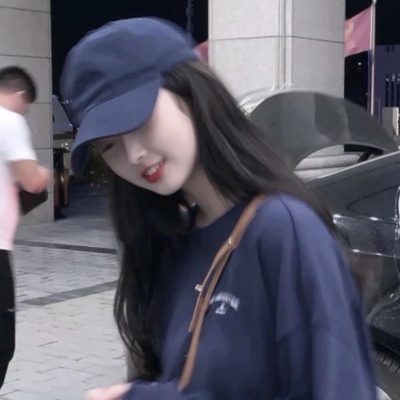 狂拽酷炫吊炸天的微信闺蜜女生头像下载