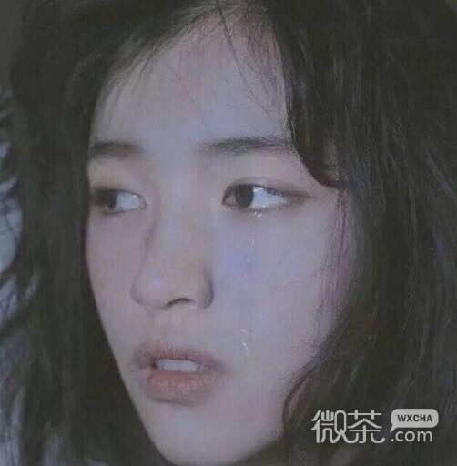纯洁干练长发女头