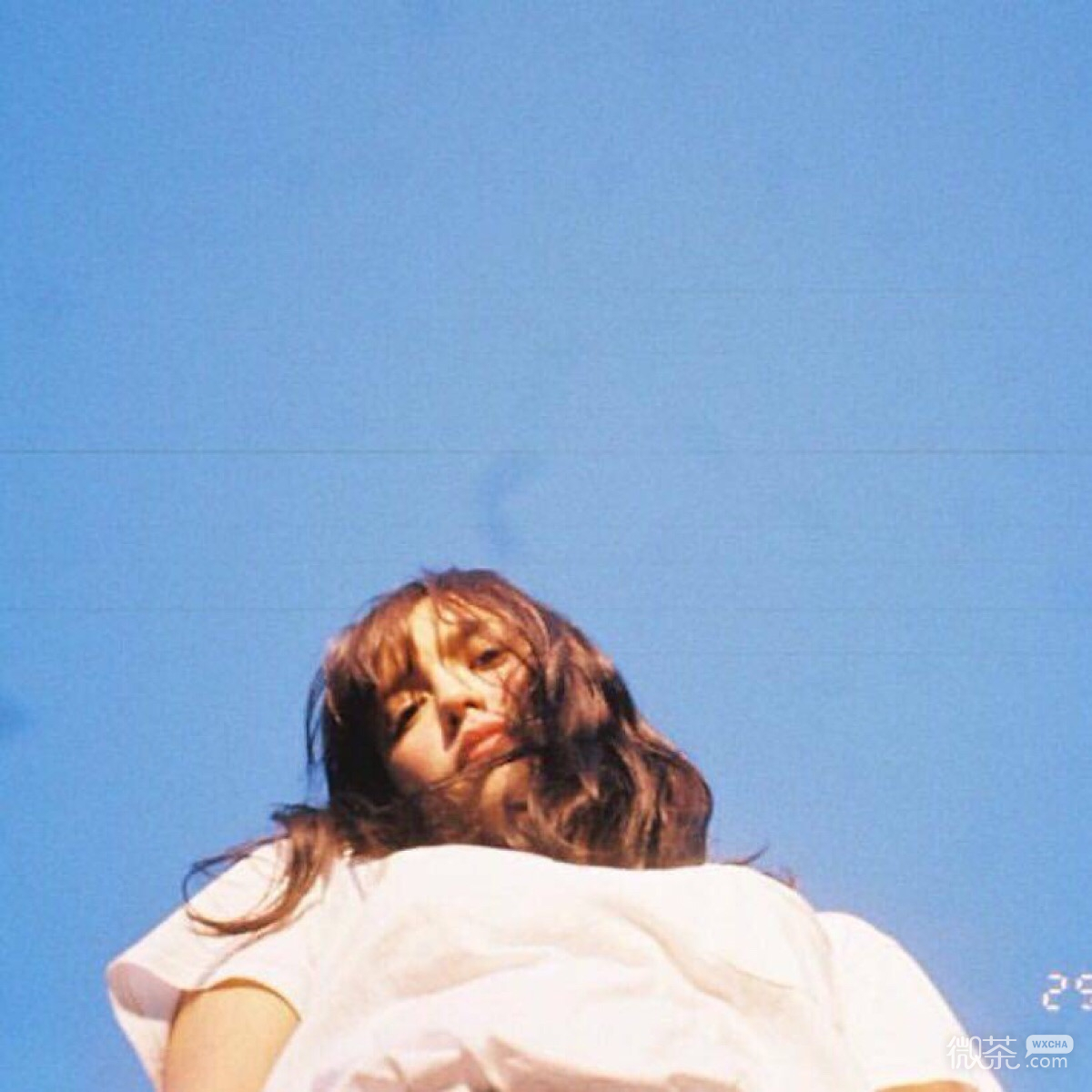 纯洁干练长发女头