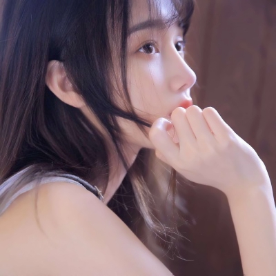 唯美伤感风格的微信意境女生头像下载