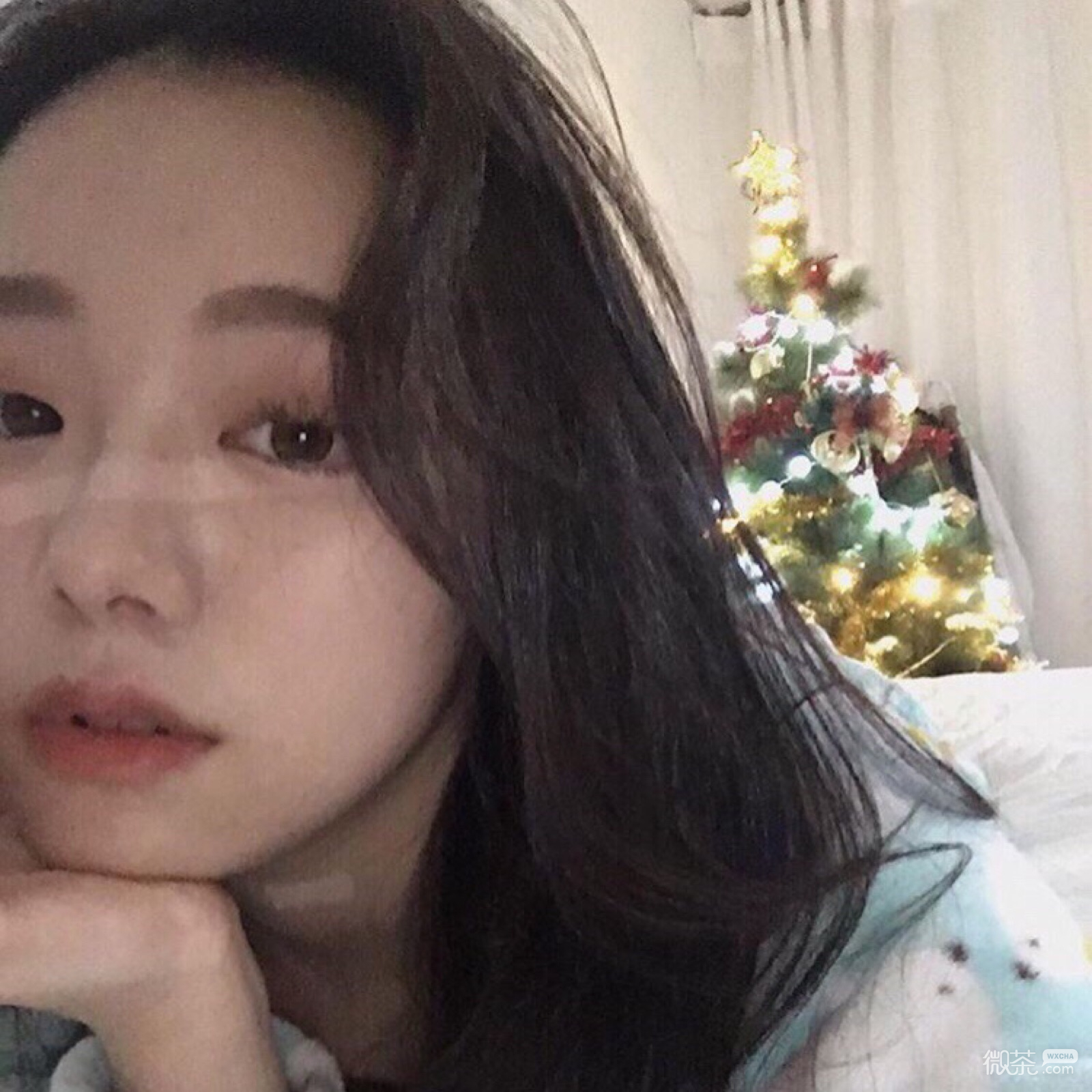 纯洁干练长发女头
