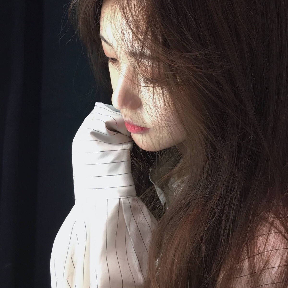 唯美冷酷成熟女头