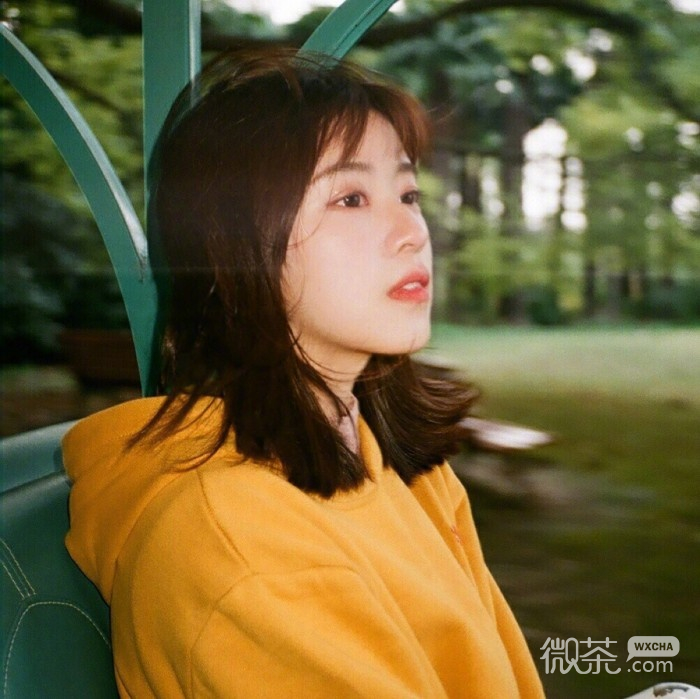 纯洁干练长发女头