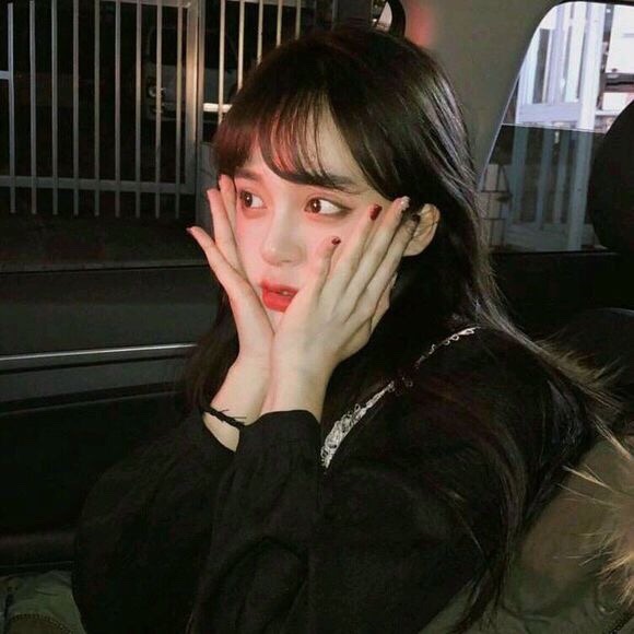 唯美冷酷成熟女头