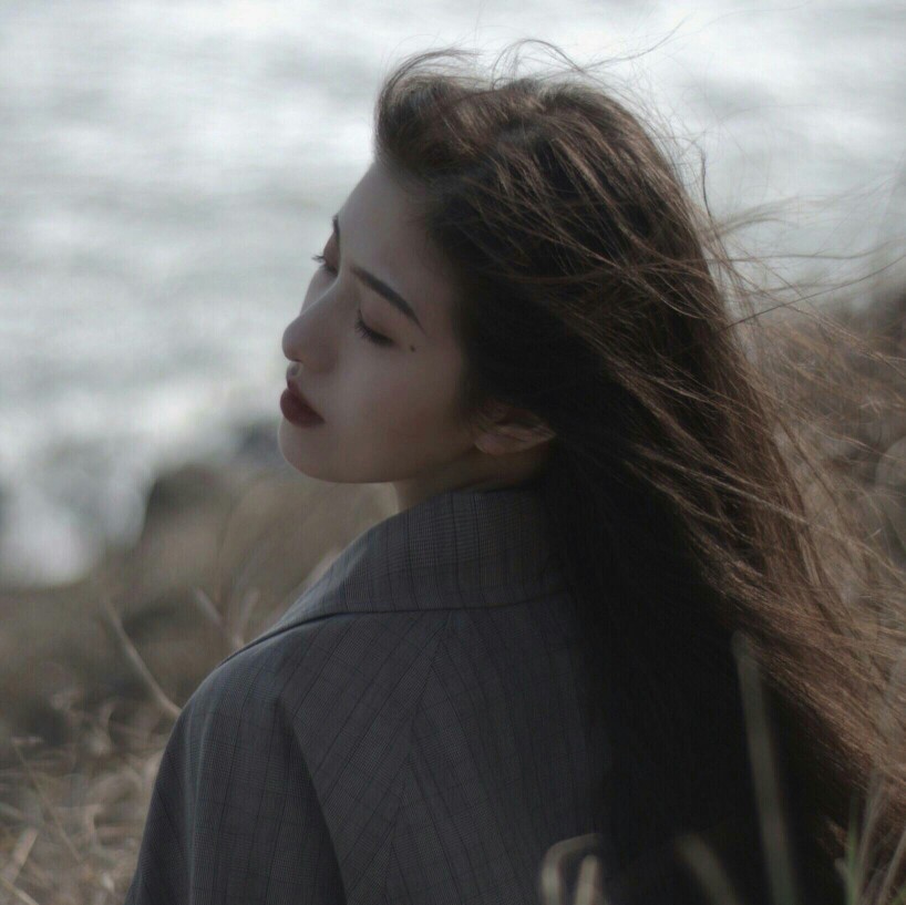 唯美冷酷成熟女头