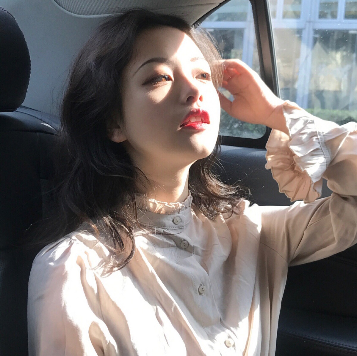 唯美冷酷成熟女头