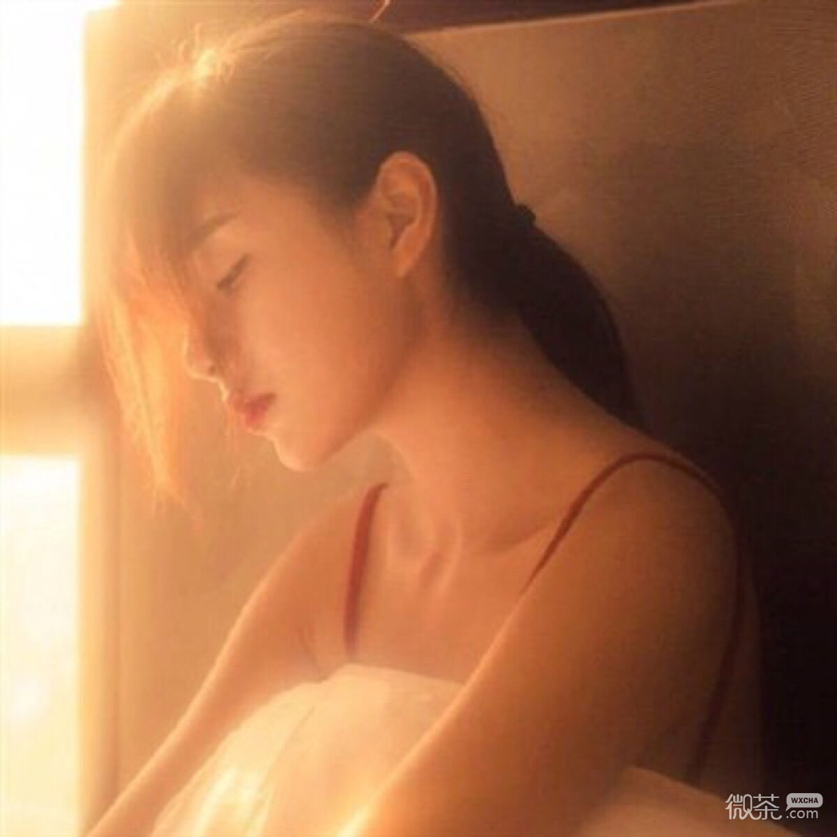 微信洒脱高颜值长发女头