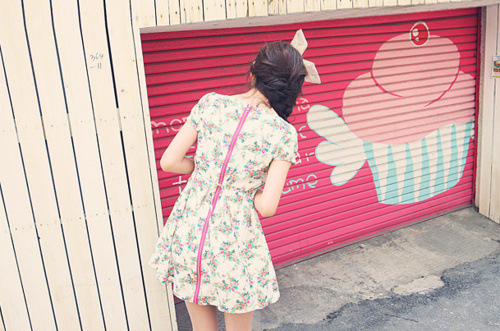 悠闲心情的微信复古非主流女图下载