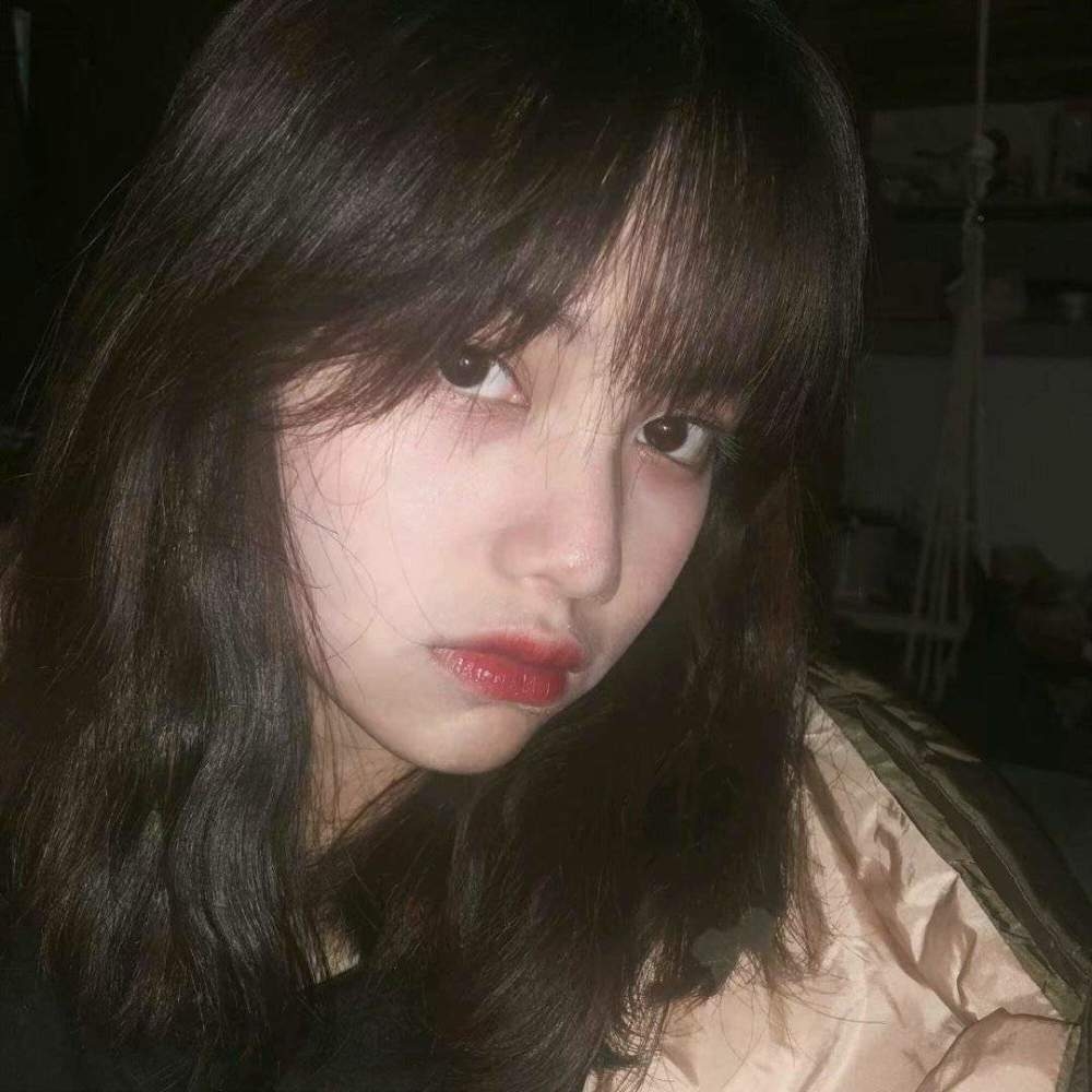 微信冷酷成熟长发女头