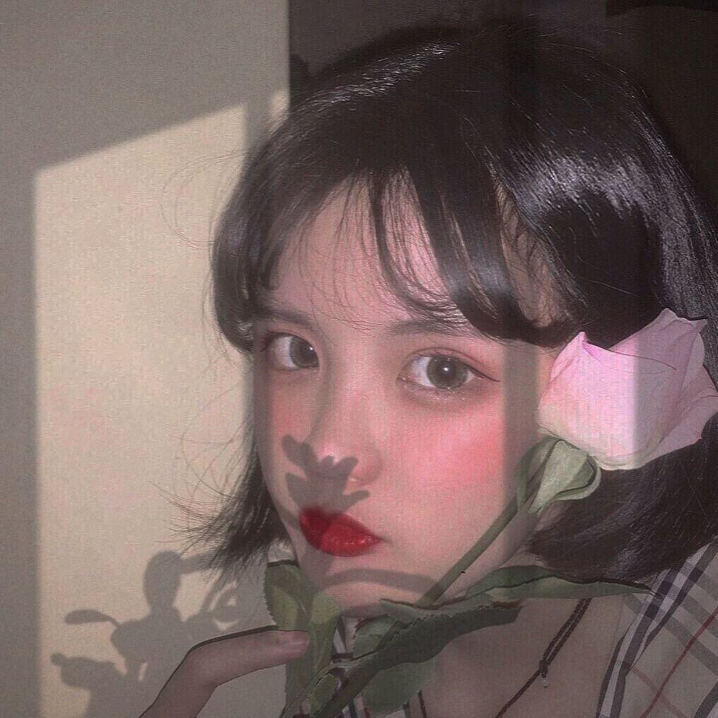 微信冷酷成熟长发女头