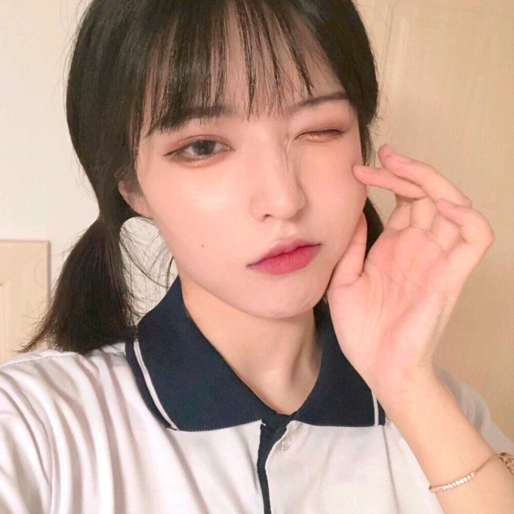 微信冷酷成熟长发女头