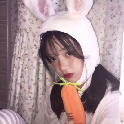 可爱萌萌哒的兔耳朵女生头像下载