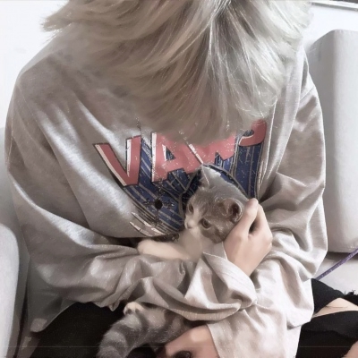 个性帅气的微信玩网男生图片下载