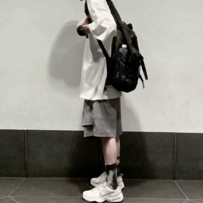 帅气时尚的微信非主流男生头像下载