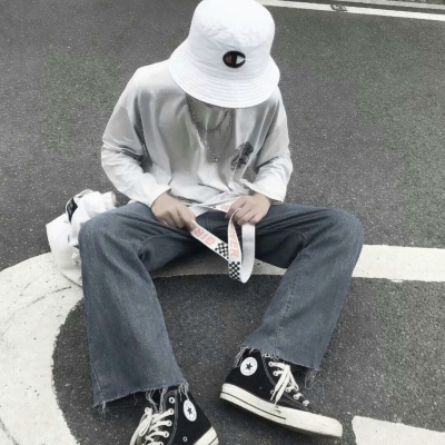 帅气时尚的微信非主流男生头像下载