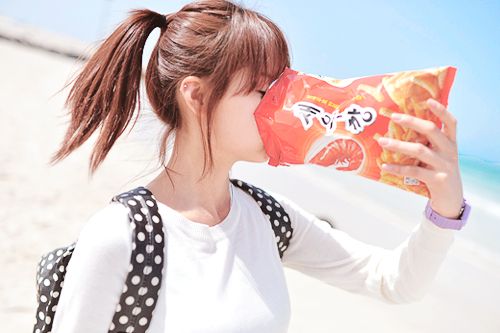 青春靓丽的微信唯美女生图片下载