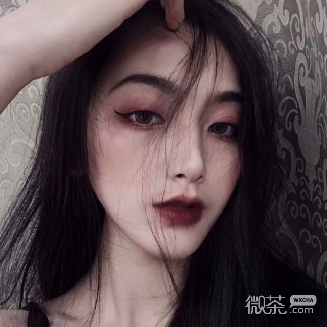 深沉简洁时尚女头