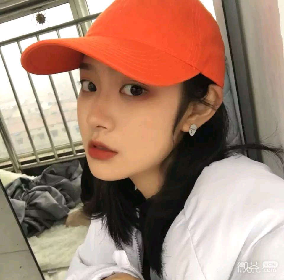 深沉简洁时尚女头
