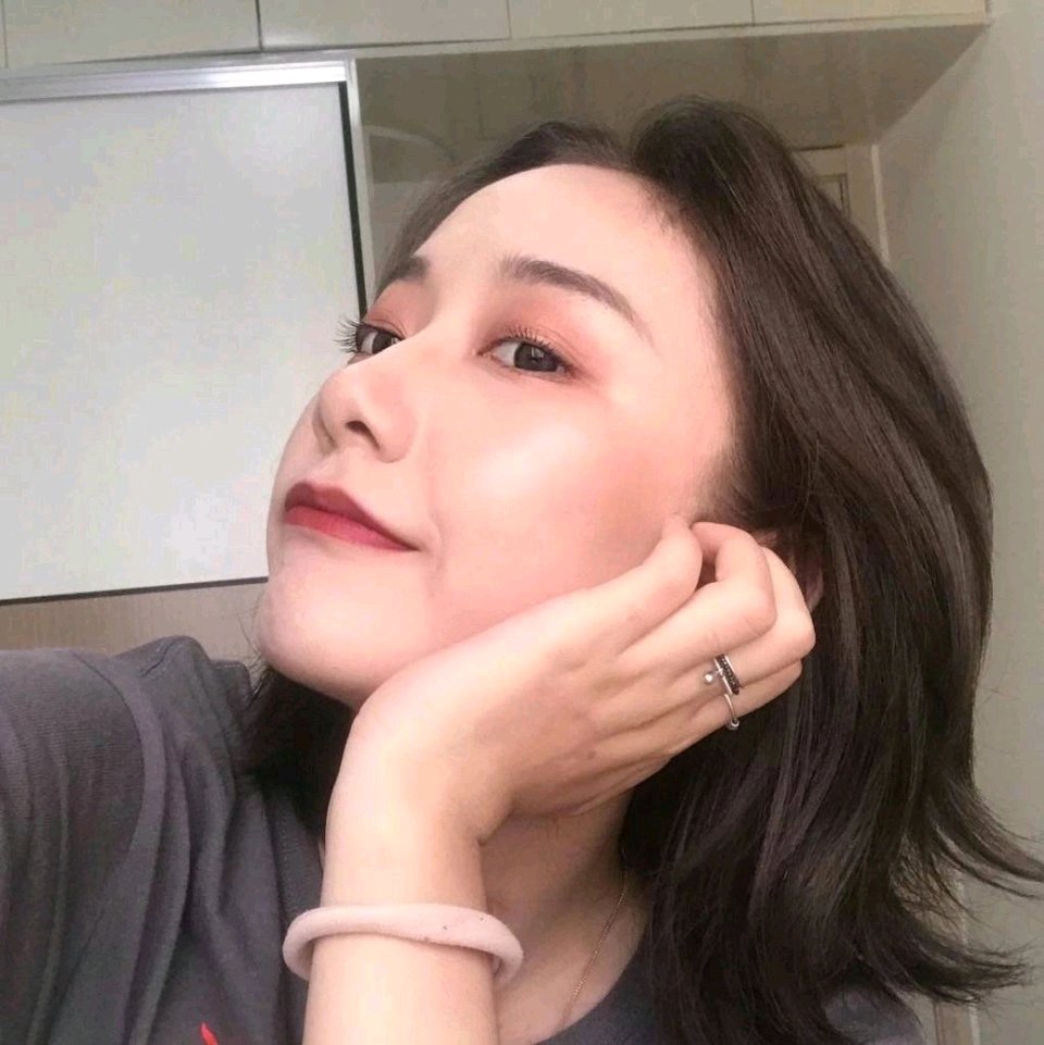 小清新俏皮阳光长发女头