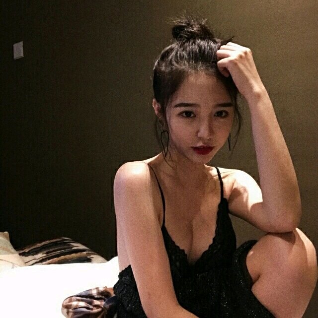 小清新俏皮阳光长发女头