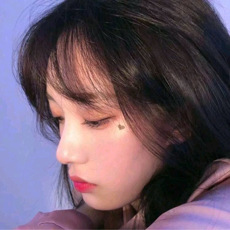 小清新俏皮阳光长发女头