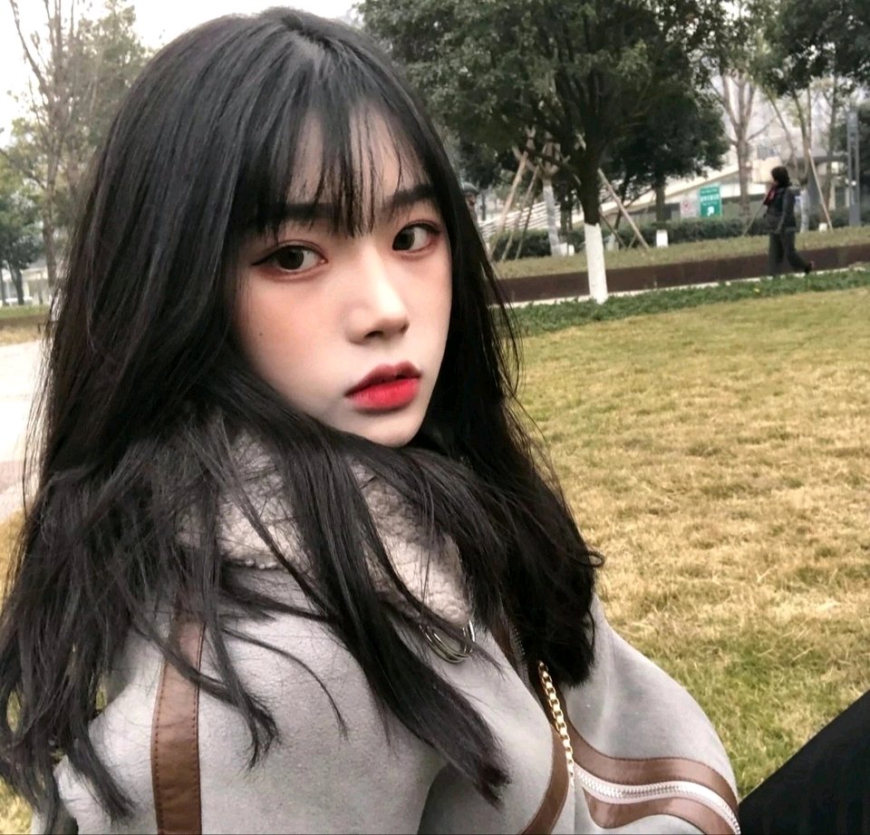 小清新俏皮阳光长发女头