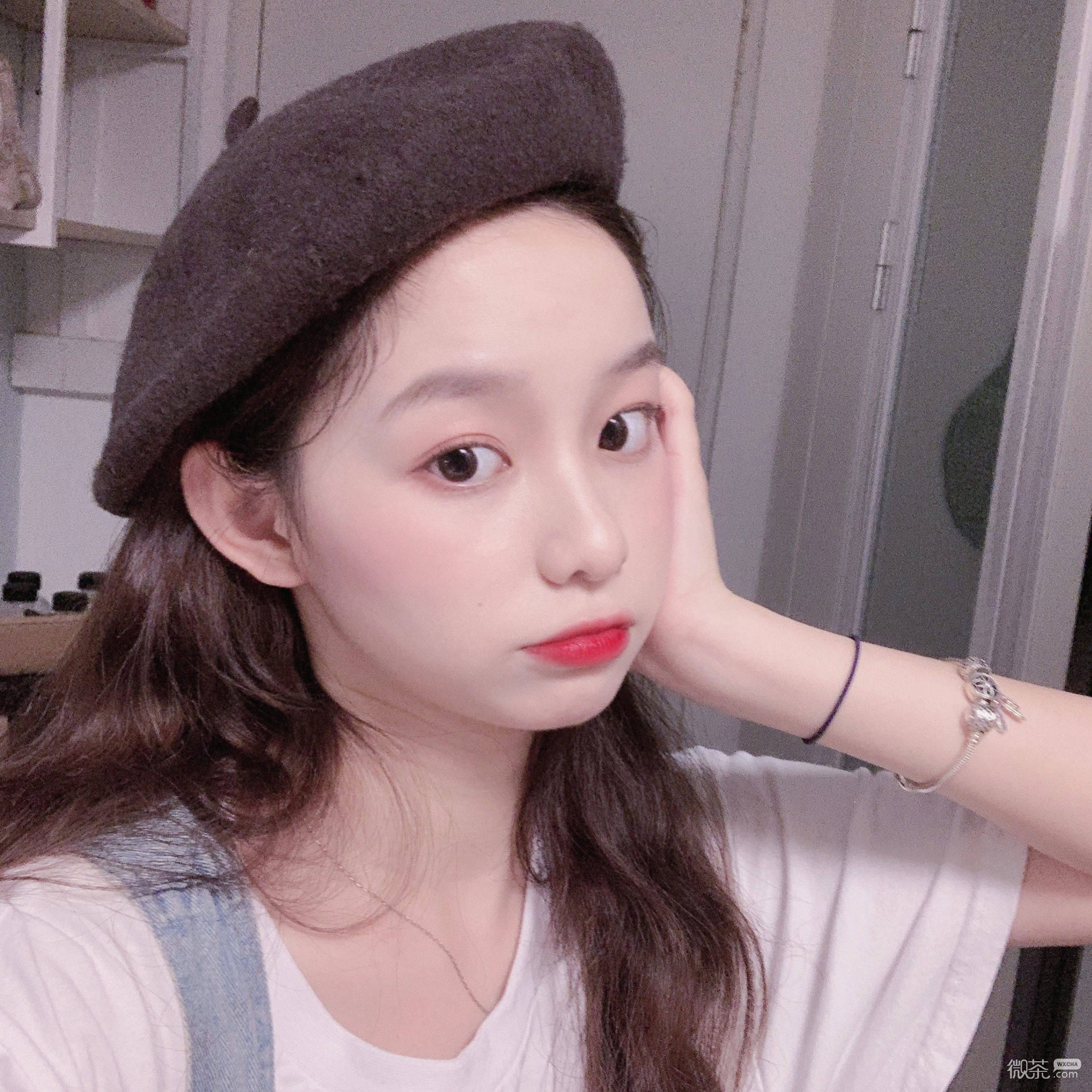小清新寂寞时尚迷人女头