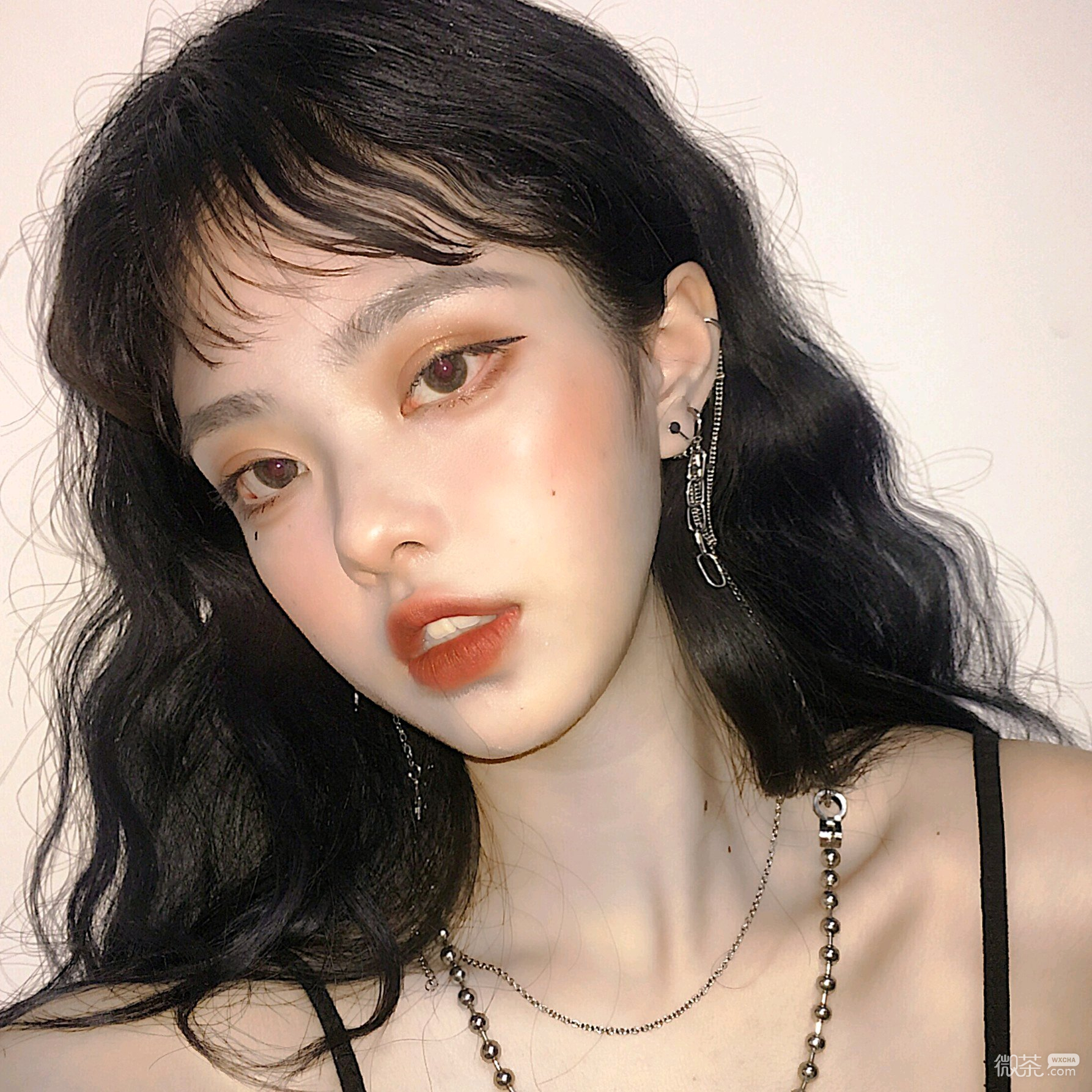 寂静忧伤长发女头