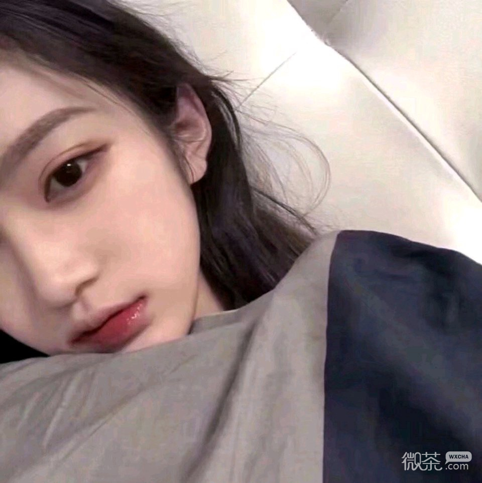 寂静忧伤长发女头
