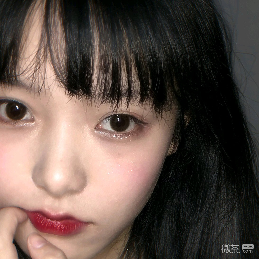寂静忧伤长发女头