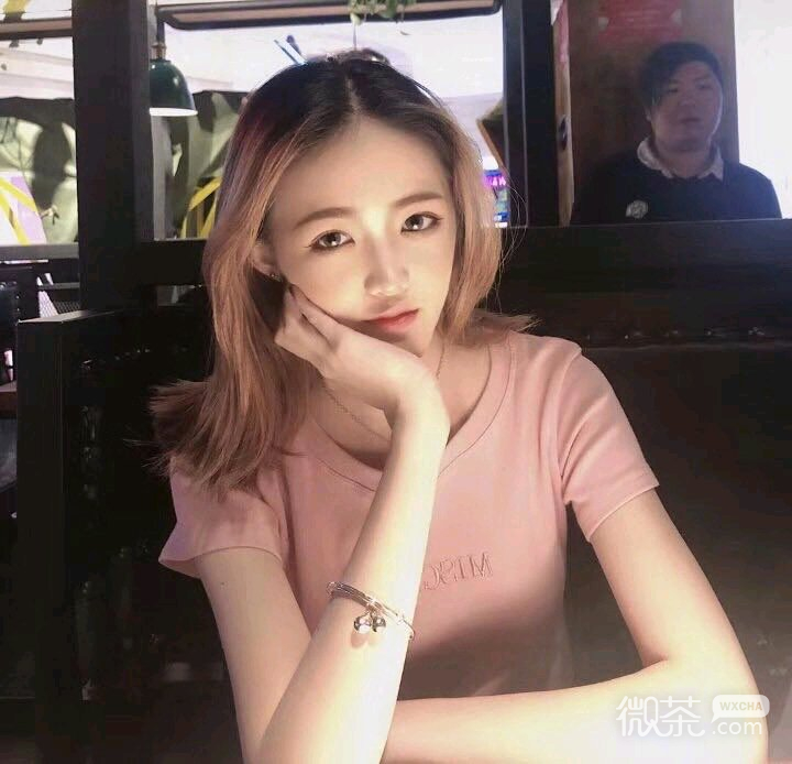 小清新寂寞时尚迷人女头