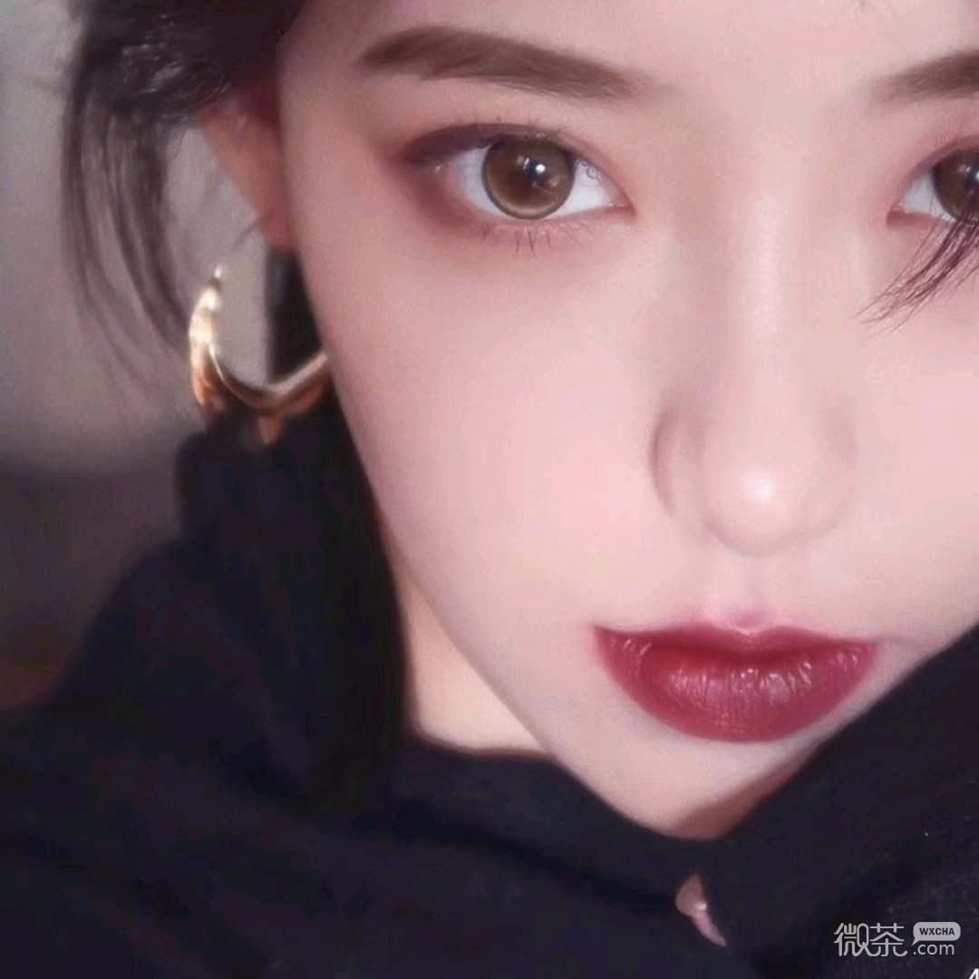 寂静忧伤长发女头
