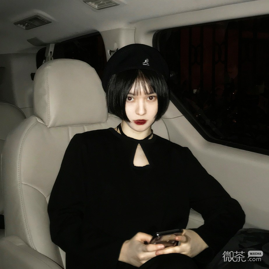 寂静忧伤长发女头