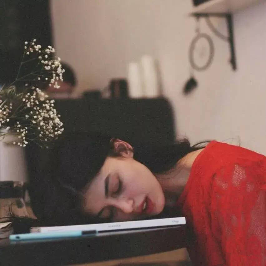 小清新冷酷长发高颜值女头