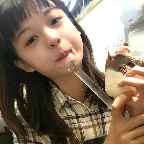 微信粉嫩清纯可爱气质女头