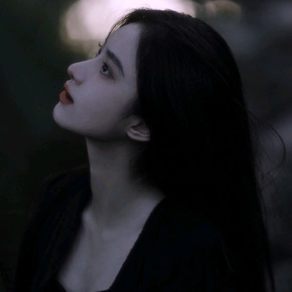 微信冷酷性感潮流女头