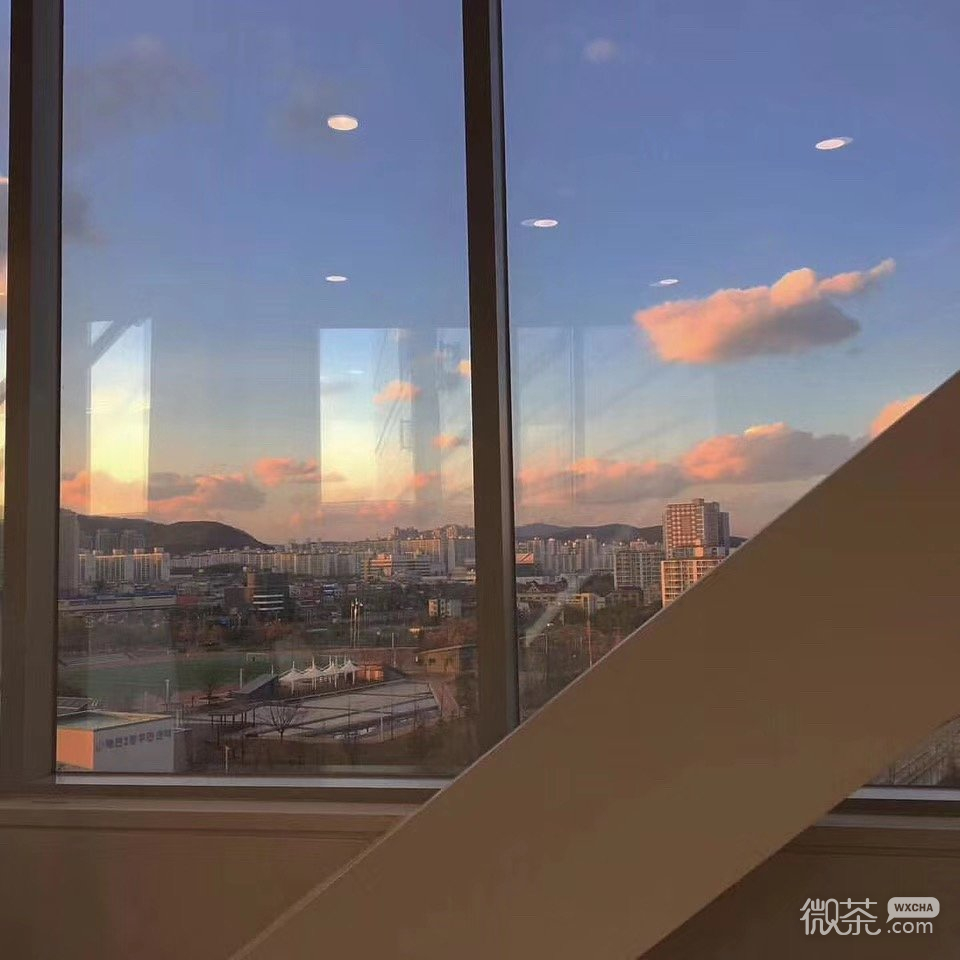 唯美清新天空朋友圈配图