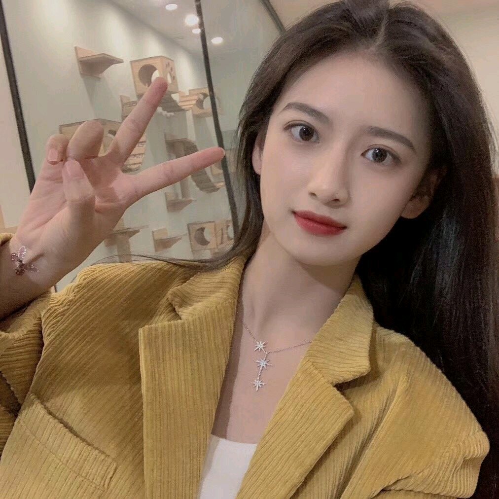 微信冷酷长发御姐女头